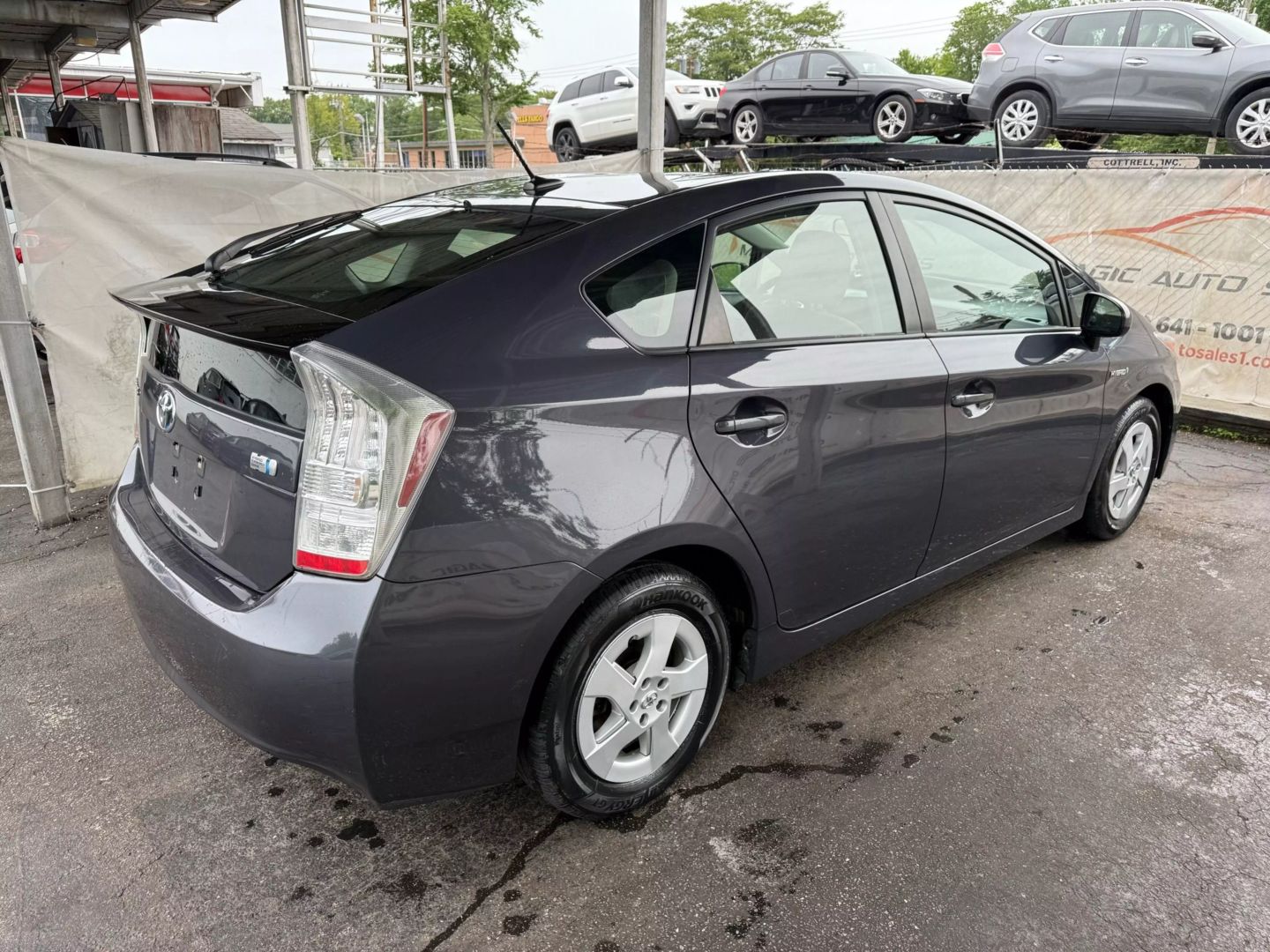2010 Toyota Prius - Image 12