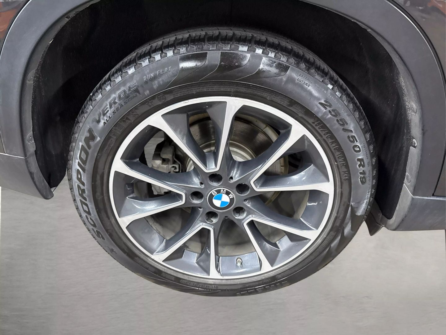 2017 Bmw X5 - Image 16