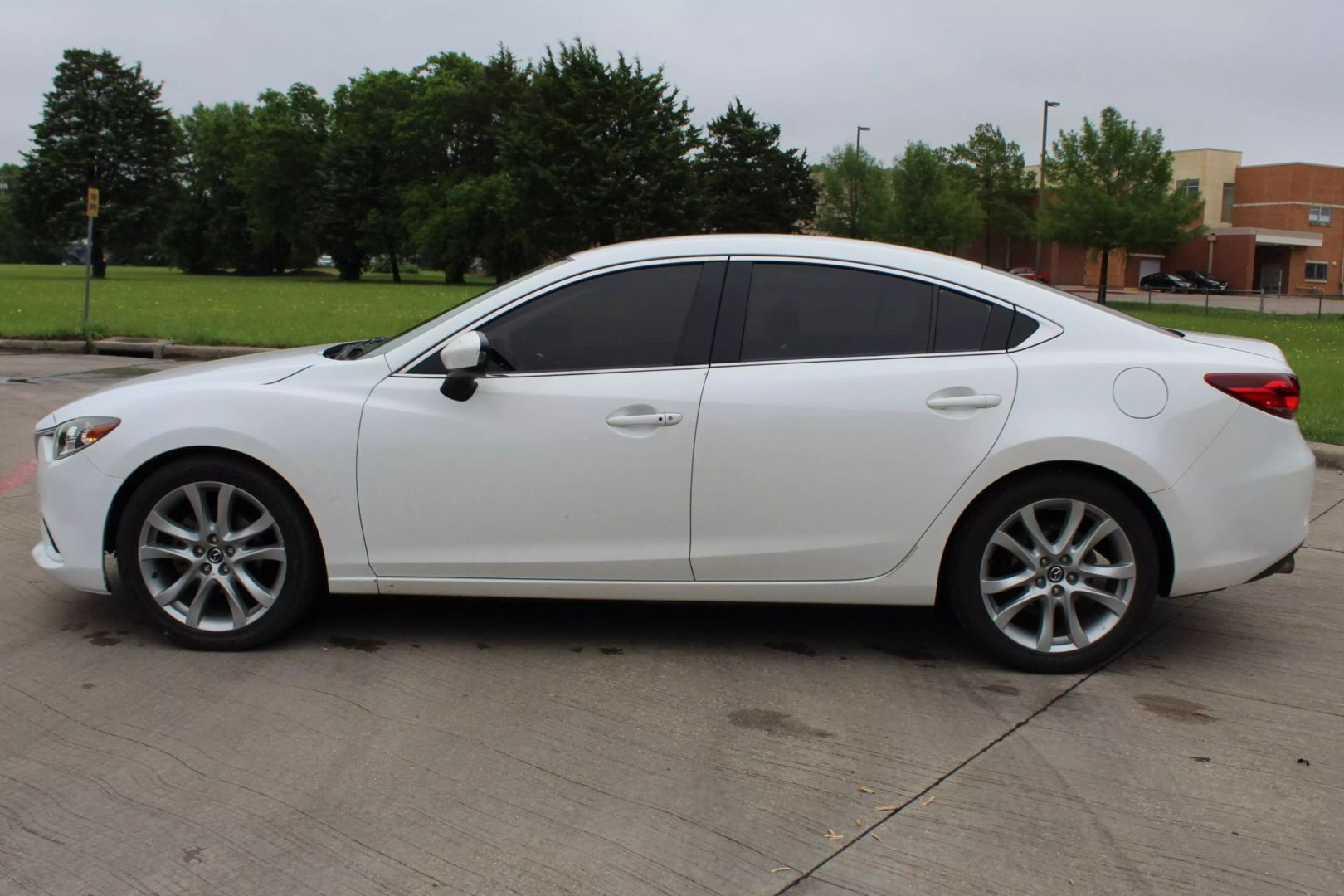 Used 2015 Mazda MAZDA6 i Touring with VIN JM1GJ1V52F1199402 for sale in Dallas, TX