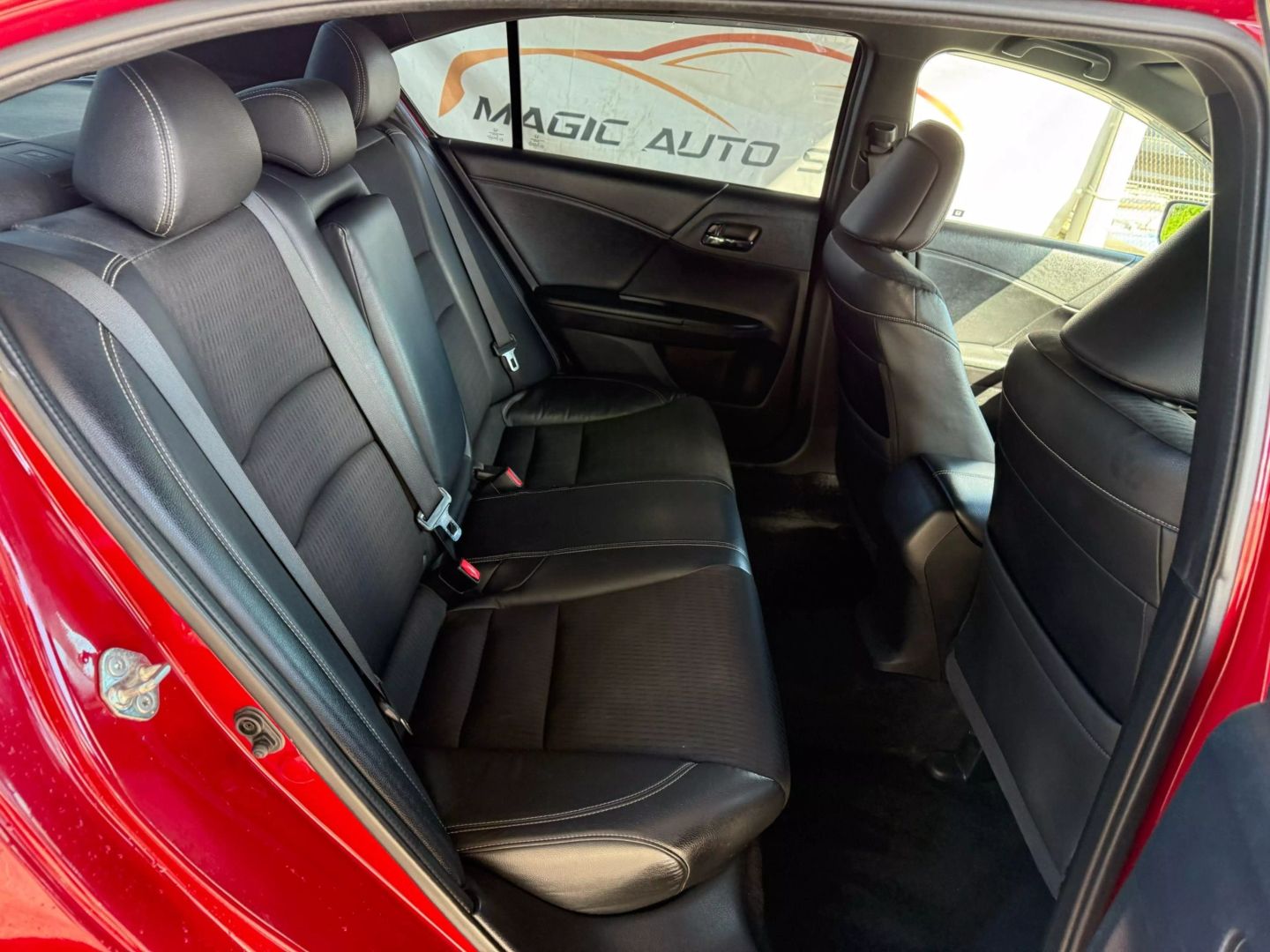 2017 Honda Accord - Image 22