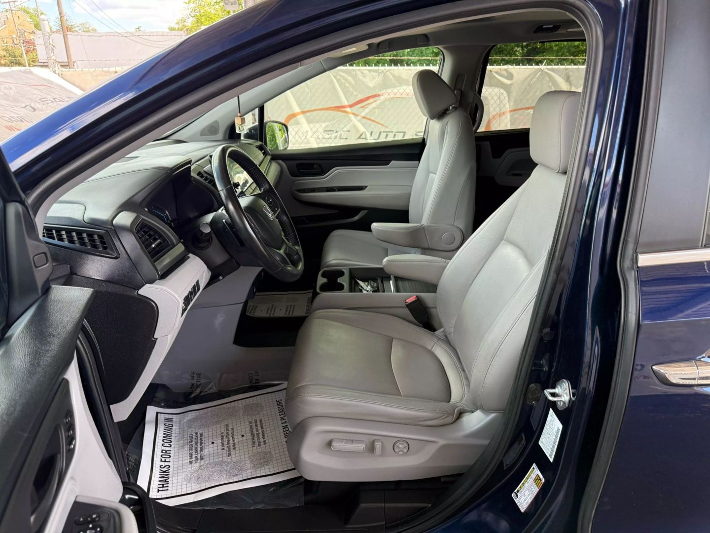 2022 Honda Odyssey - Image 15