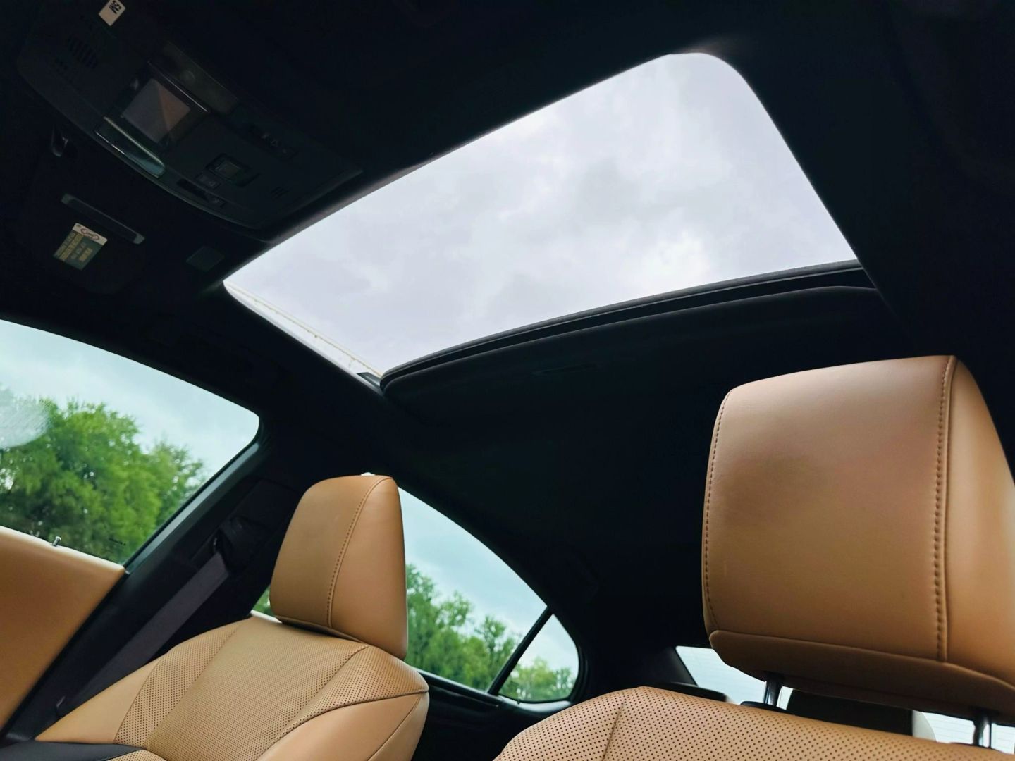 2019 Lexus Es - Image 22