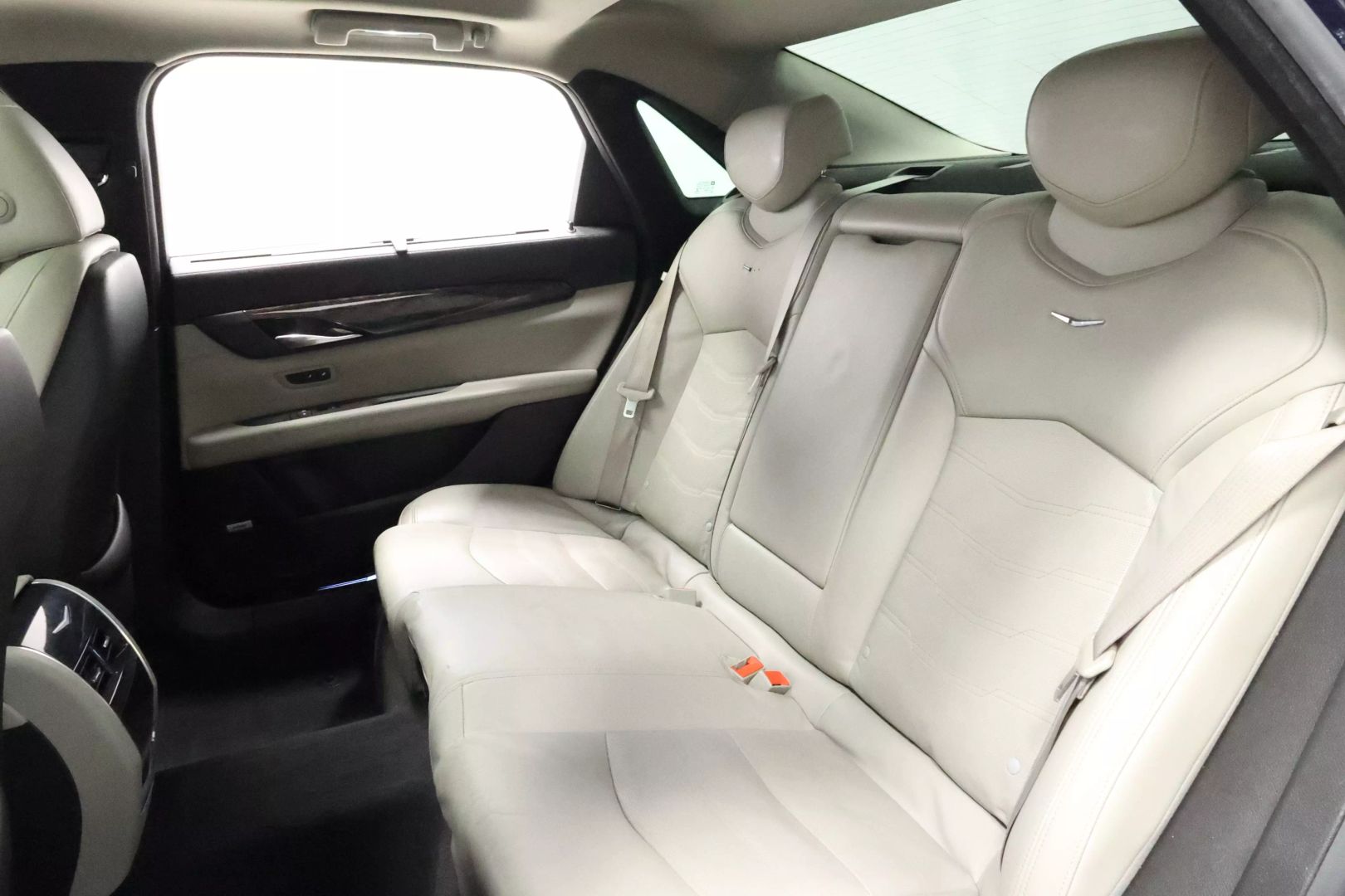 2017 Cadillac Ct6 - Image 3