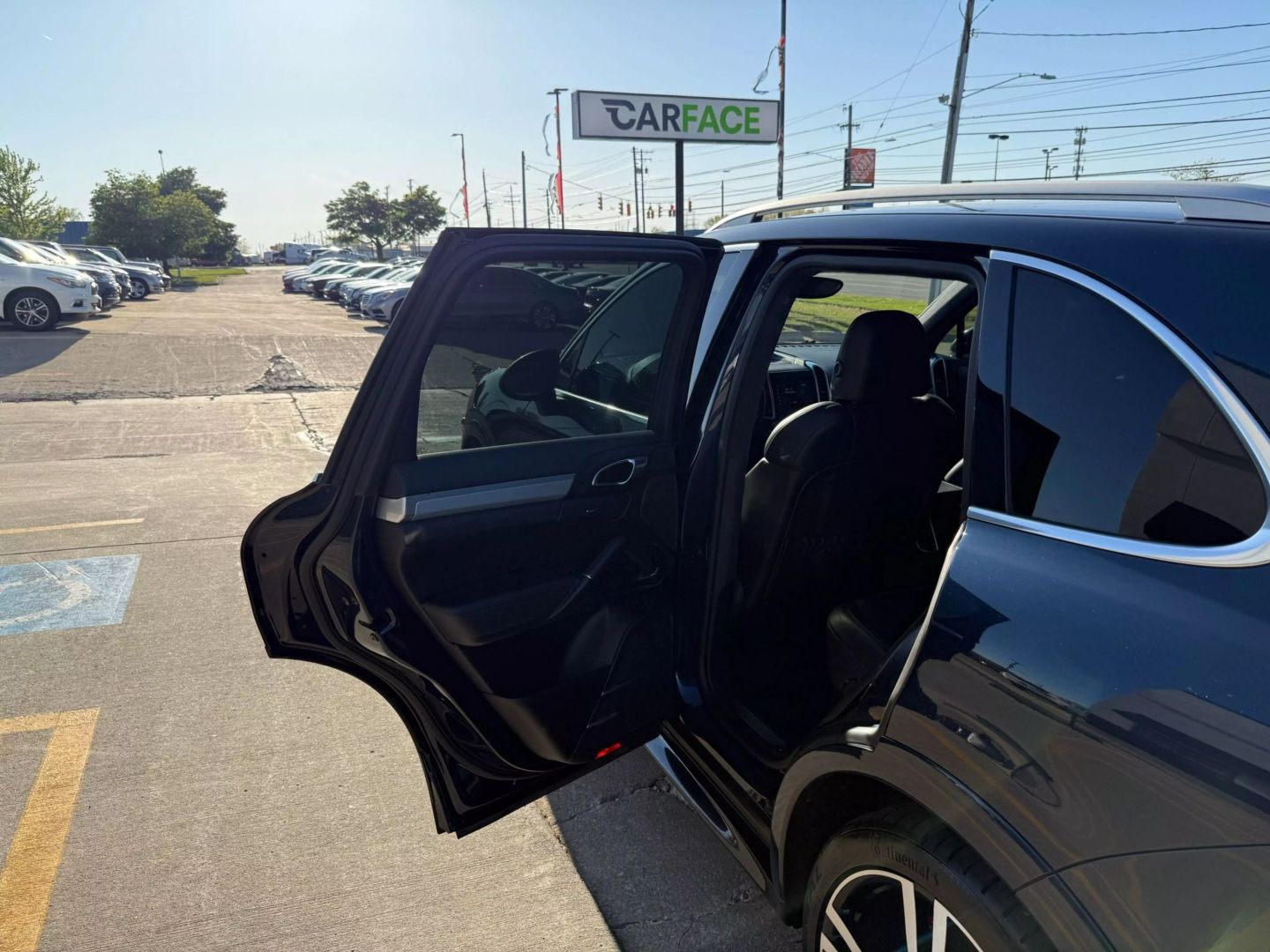 2014 Porsche Cayenne - Image 21