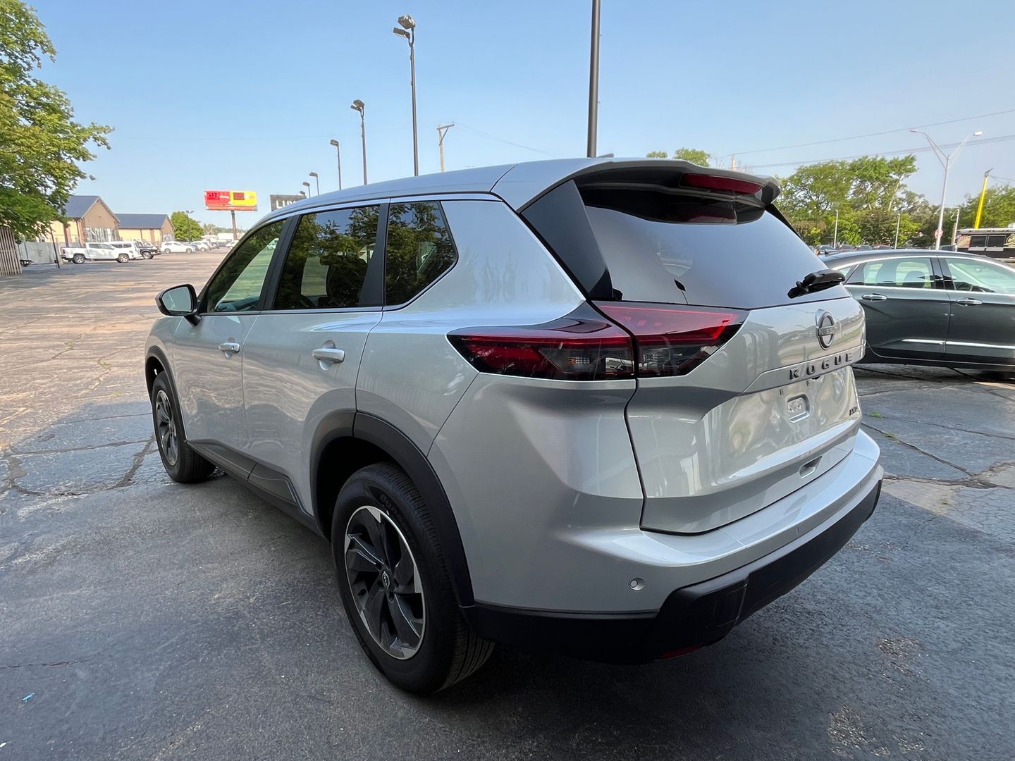2025 NISSAN ROGUE SUV 3-CYL, TURBO, 1.5 LITER SV SPORT UTILITY 4D