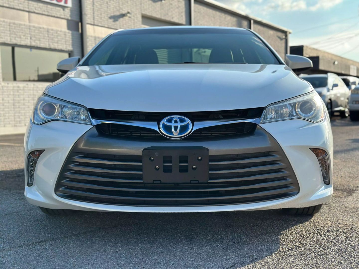 2015 Toyota Camry - Image 17