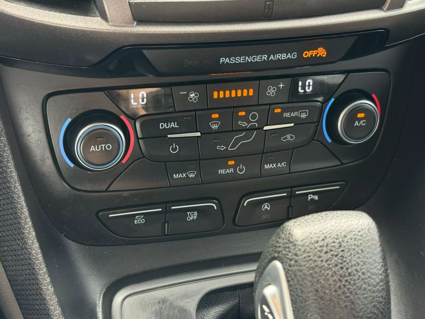 2019 Ford Transit Connect Passenger - Image 41
