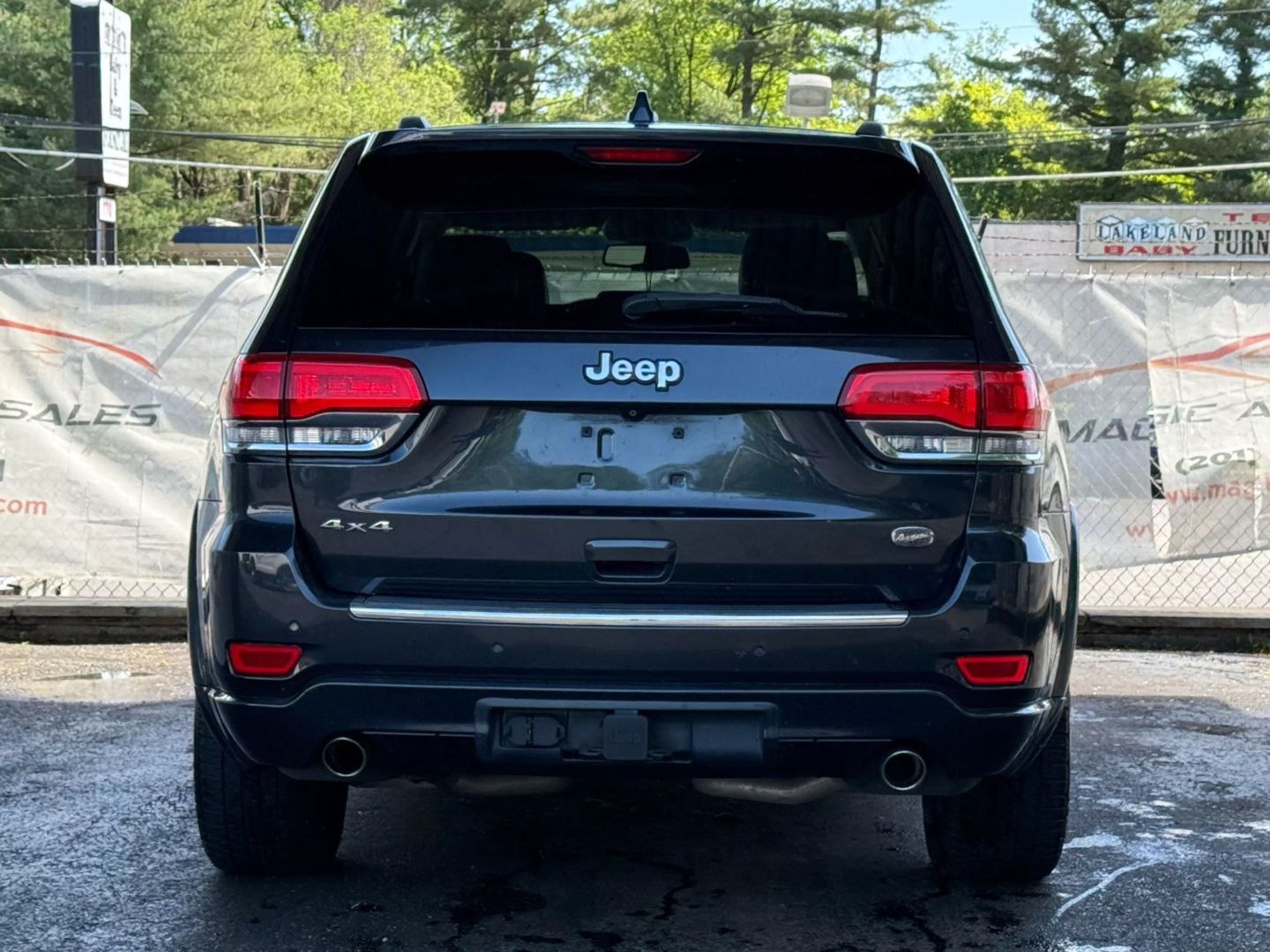 2015 Jeep Grand Cherokee - Image 10