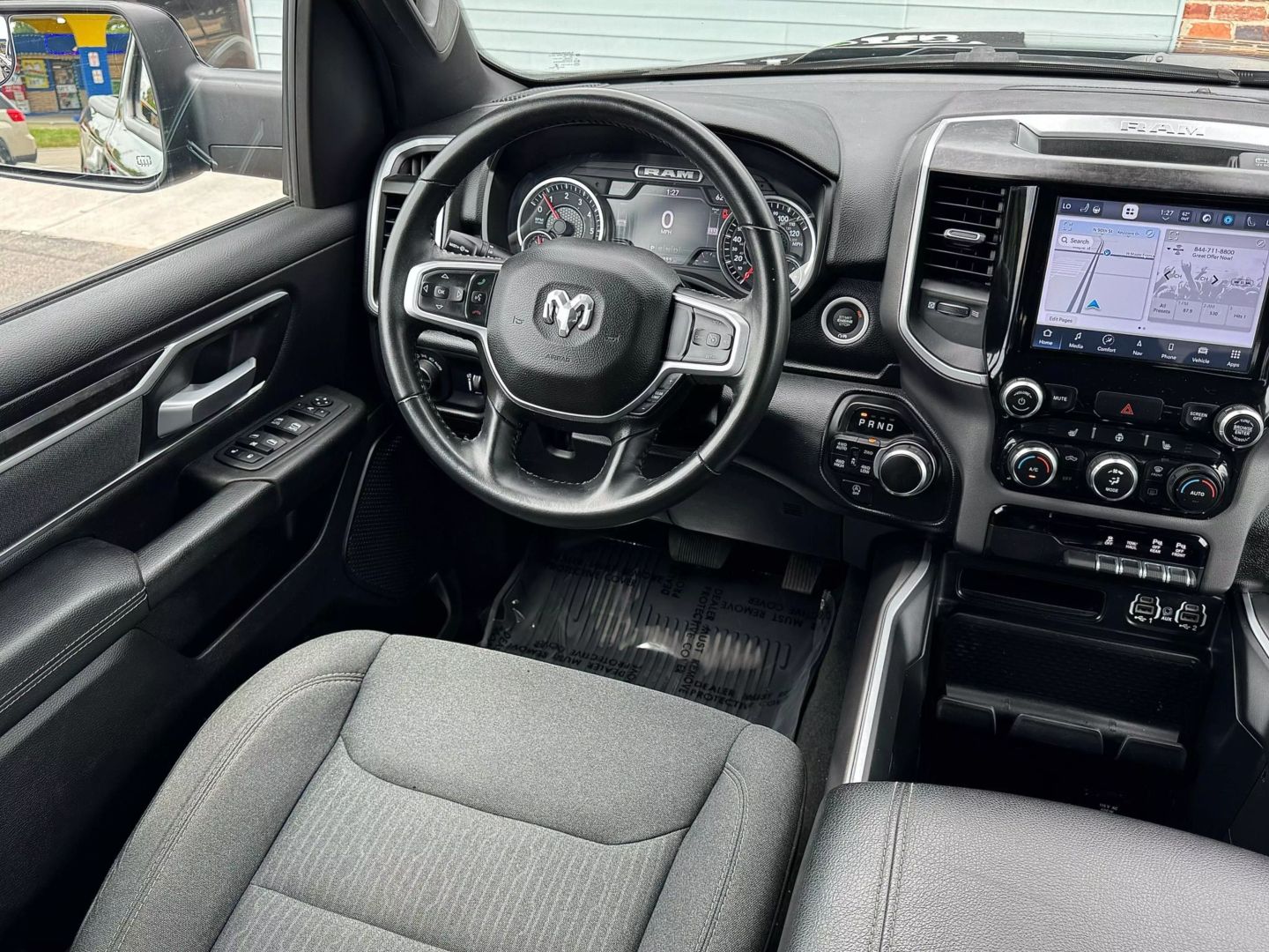 2022 Ram 1500 Crew Cab - Image 19