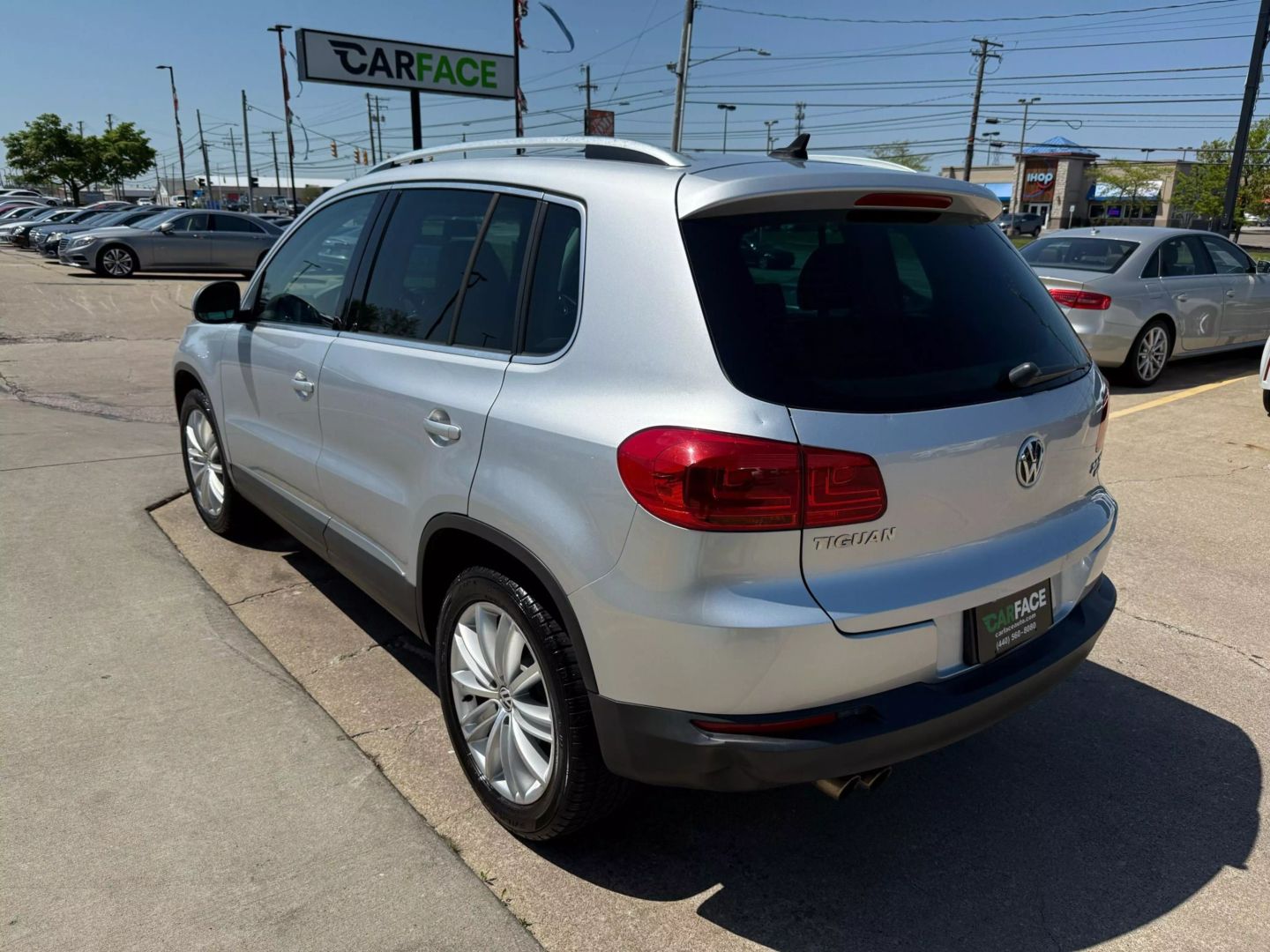 2013 Volkswagen Tiguan - Image 8