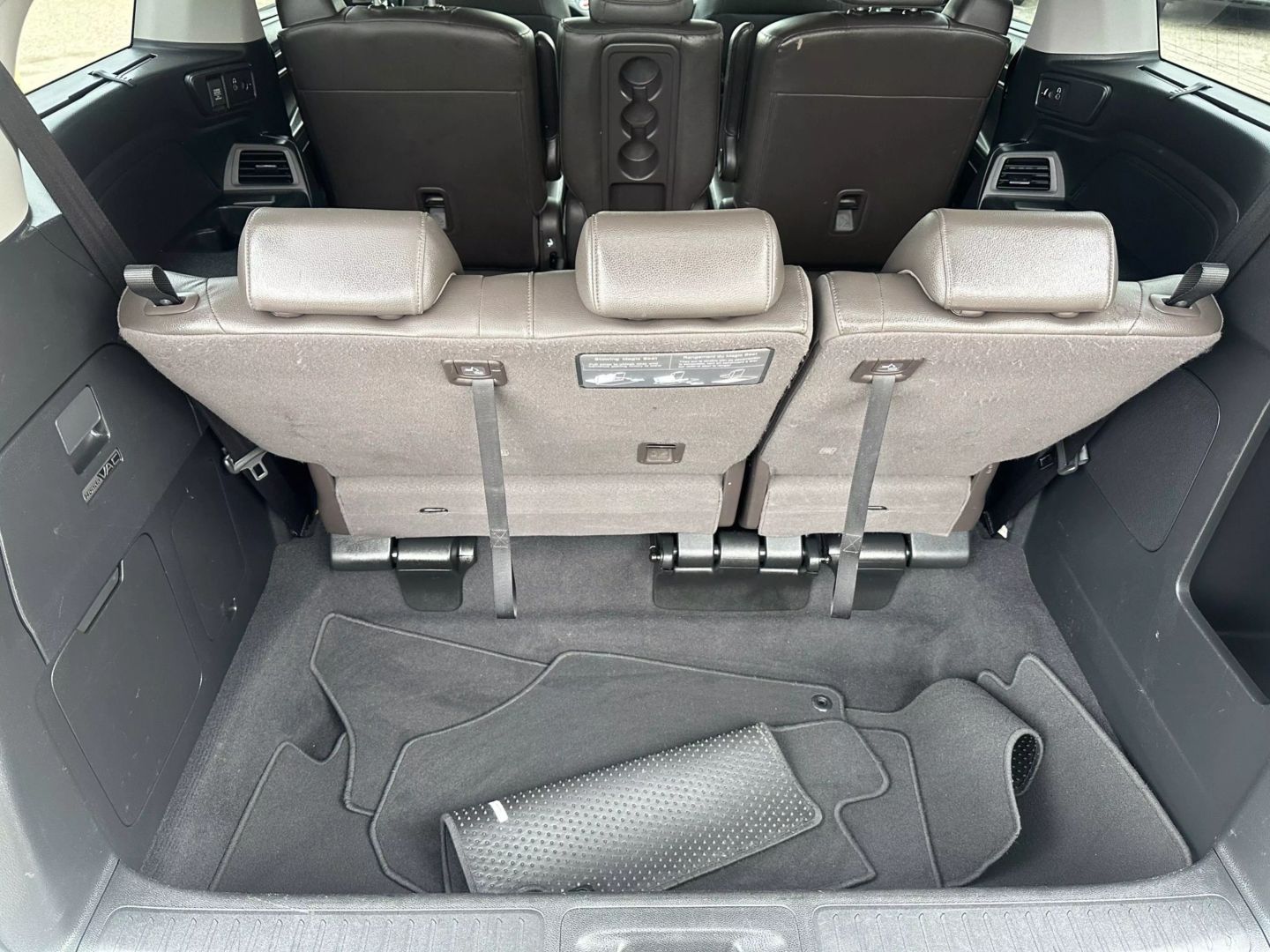 2018 Honda Odyssey - Image 20