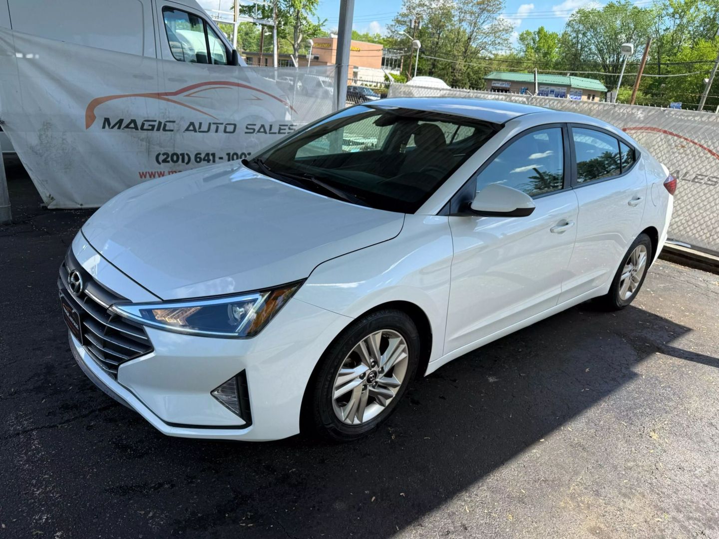 2019 Hyundai Elantra - Image 8