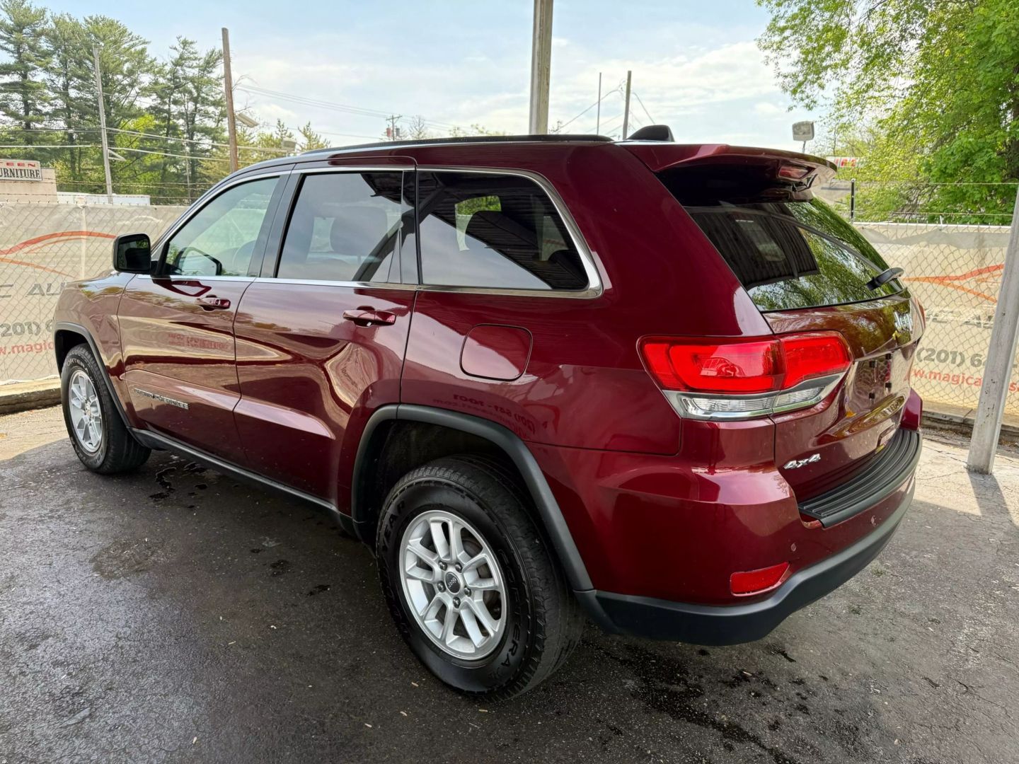 2019 Jeep Grand Cherokee - Image 11