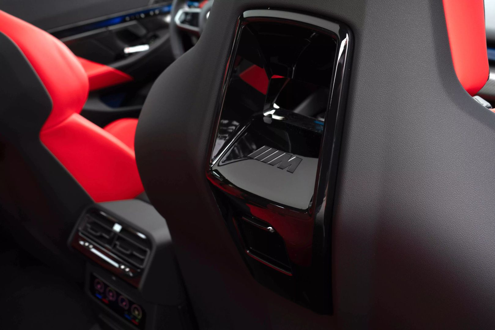 2025 Bmw M5 - Image 60