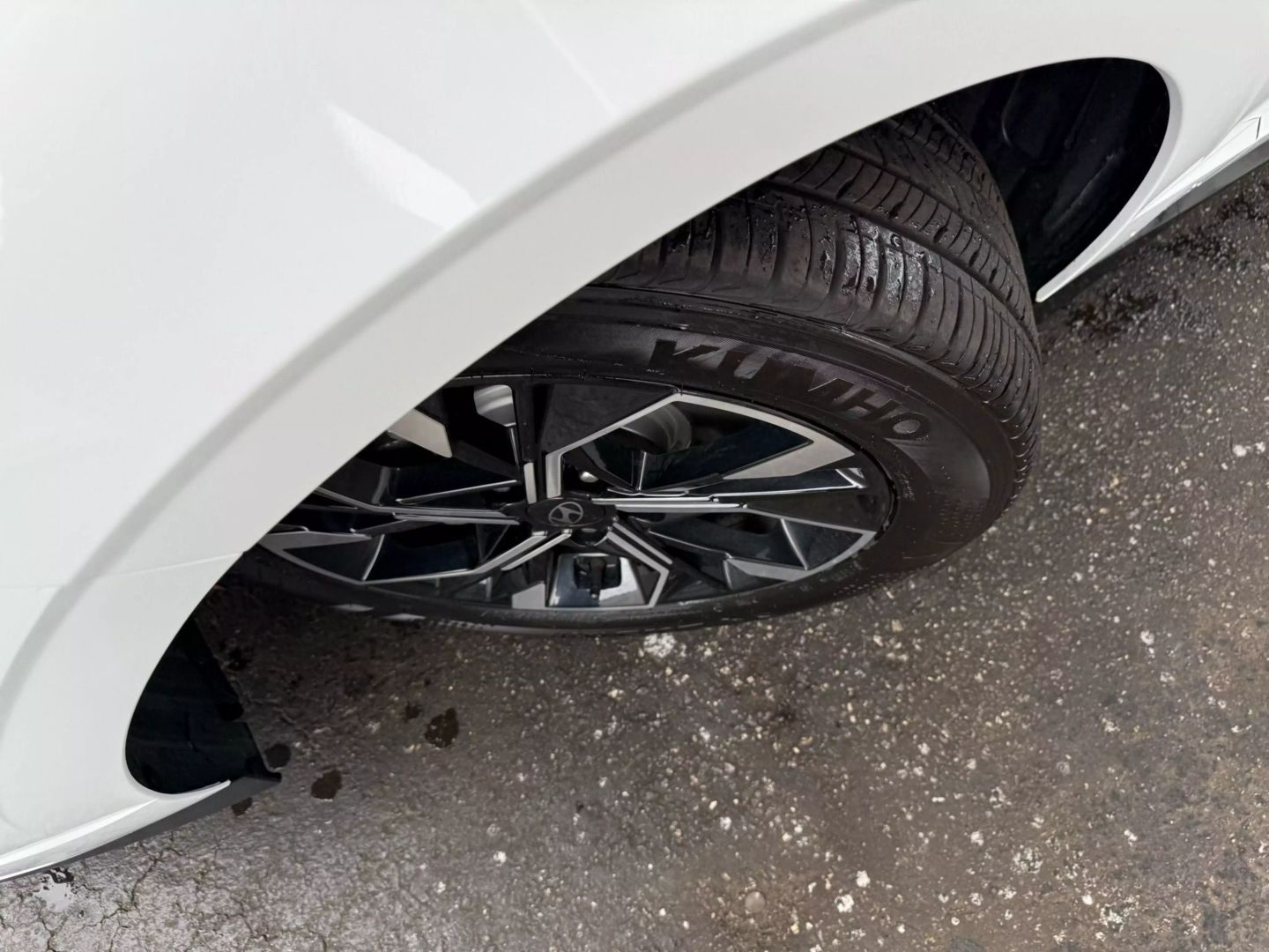 2025 Hyundai Sonata - Image 40