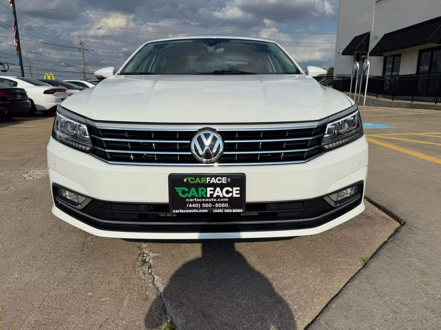 2017 Volkswagen Passat - Image 3