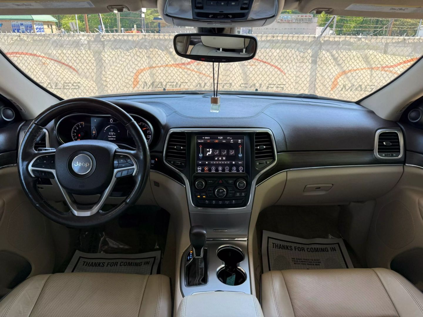 2018 Jeep Grand Cherokee - Image 28