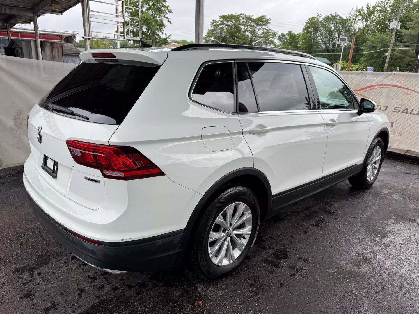 2019 Volkswagen Tiguan - Image 12