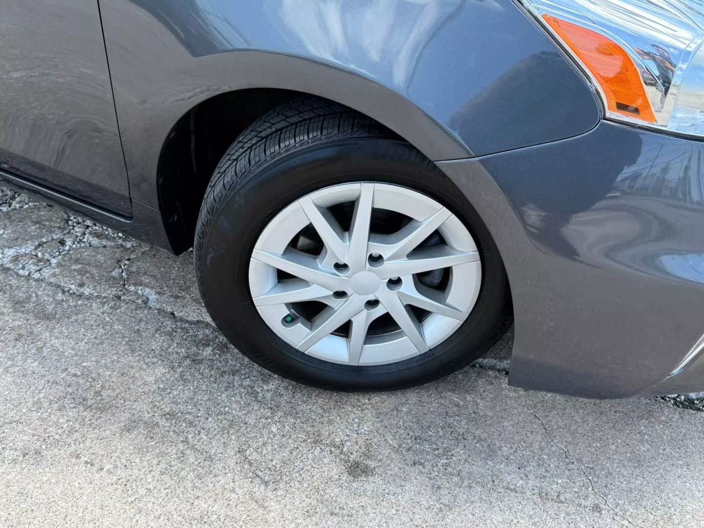 2014 Toyota Prius V - Image 52