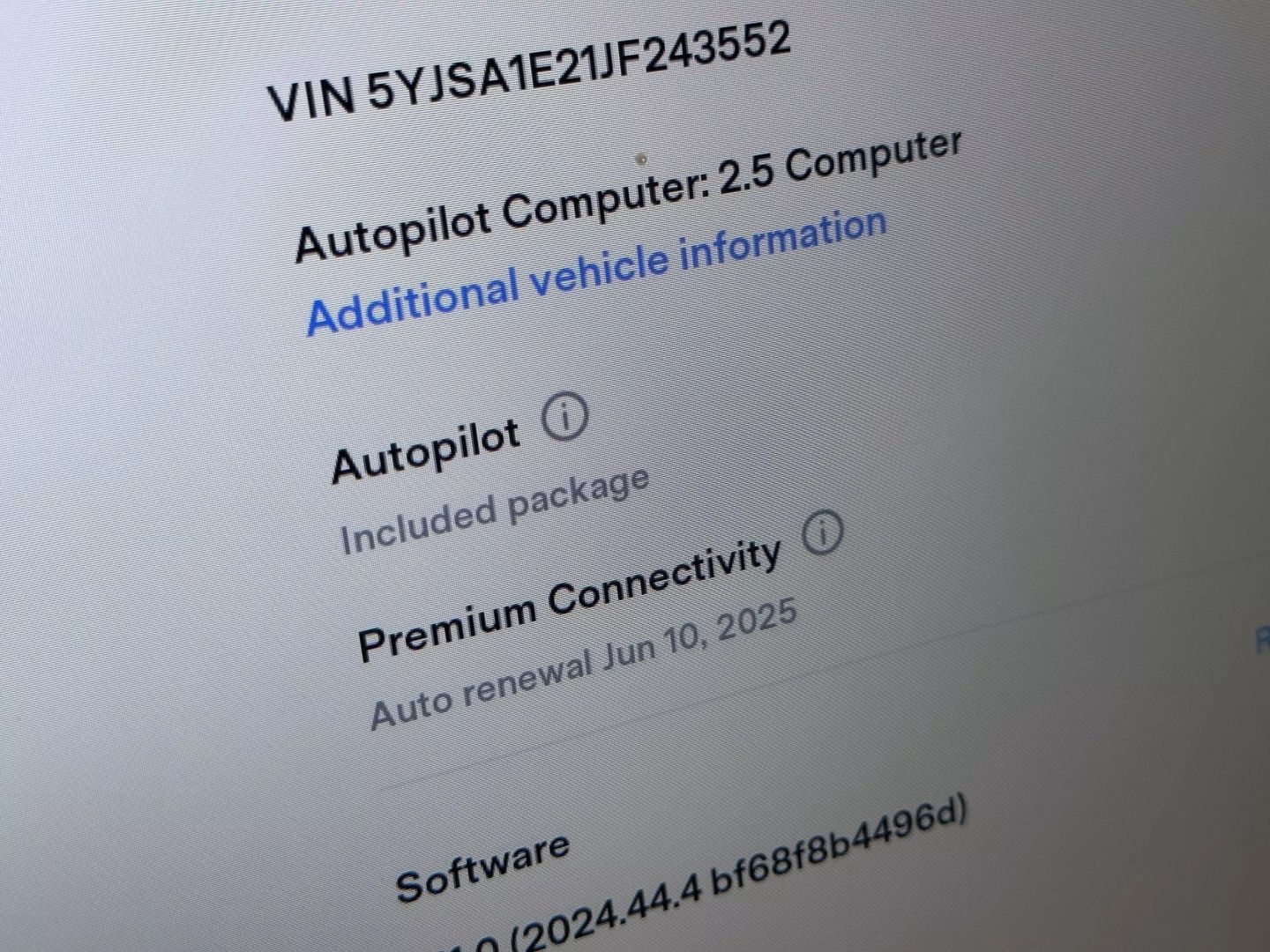 2018 Tesla Model S - Image 35