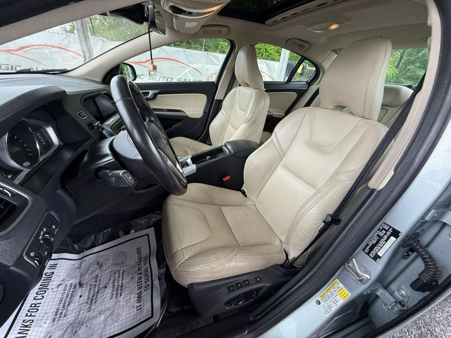 2018 Volvo S60 - Image 16