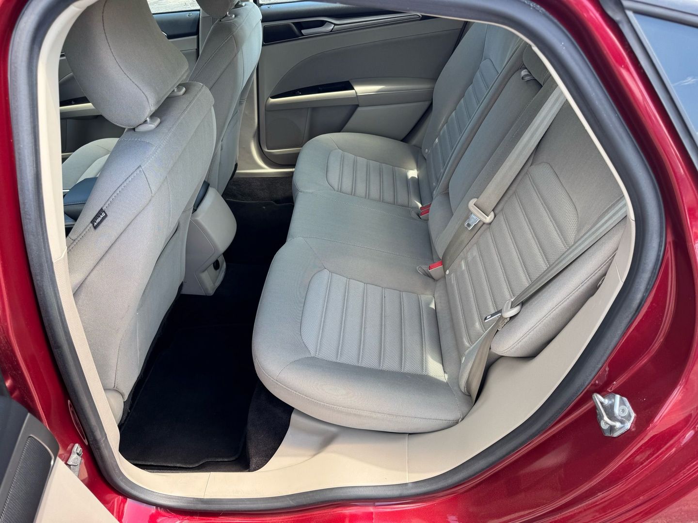 2017 Ford Fusion - Image 13