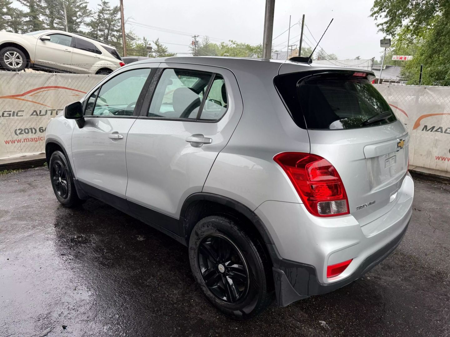 2020 Chevrolet Trax - Image 12