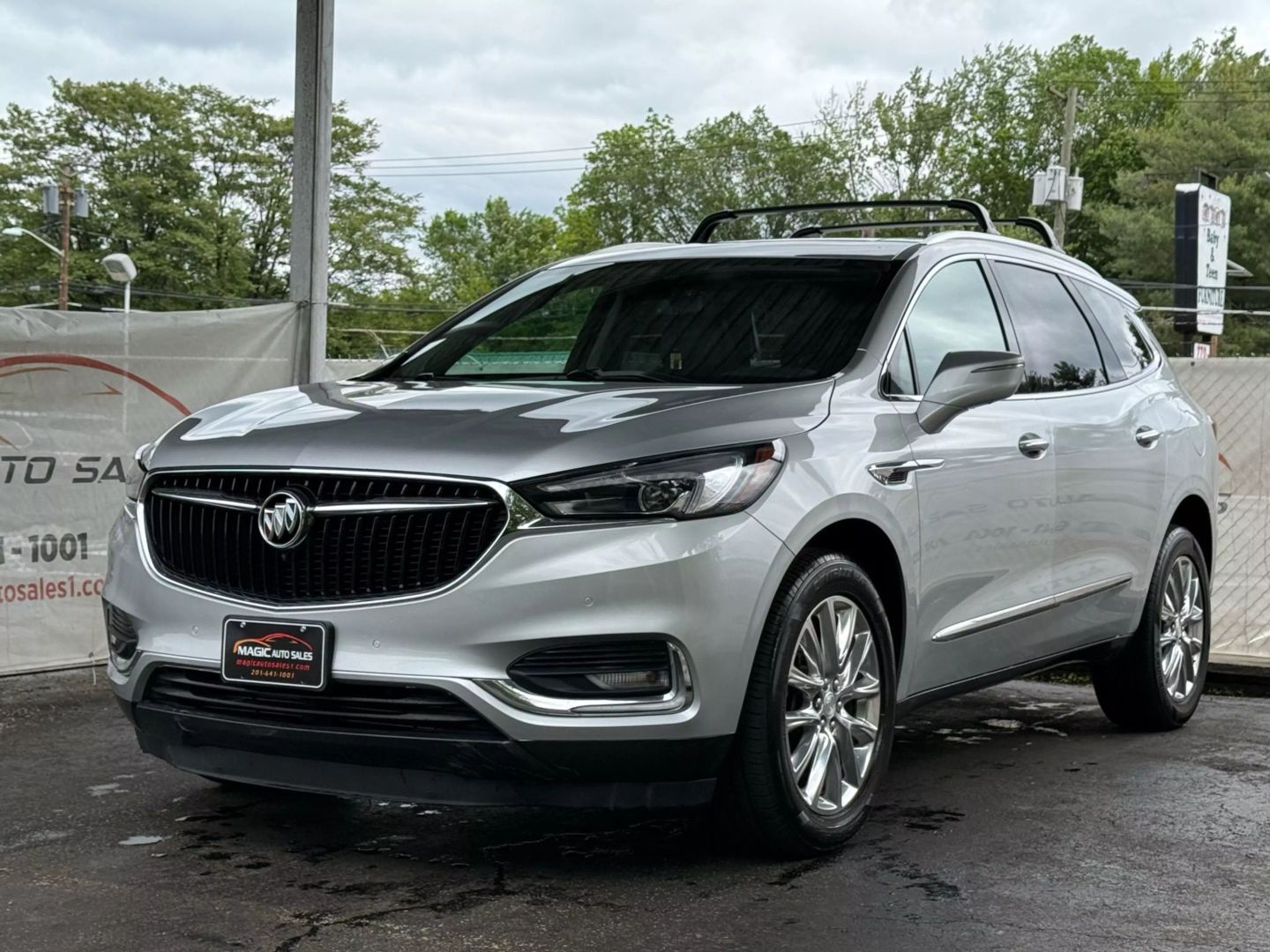 2018 Buick Enclave - Image 3