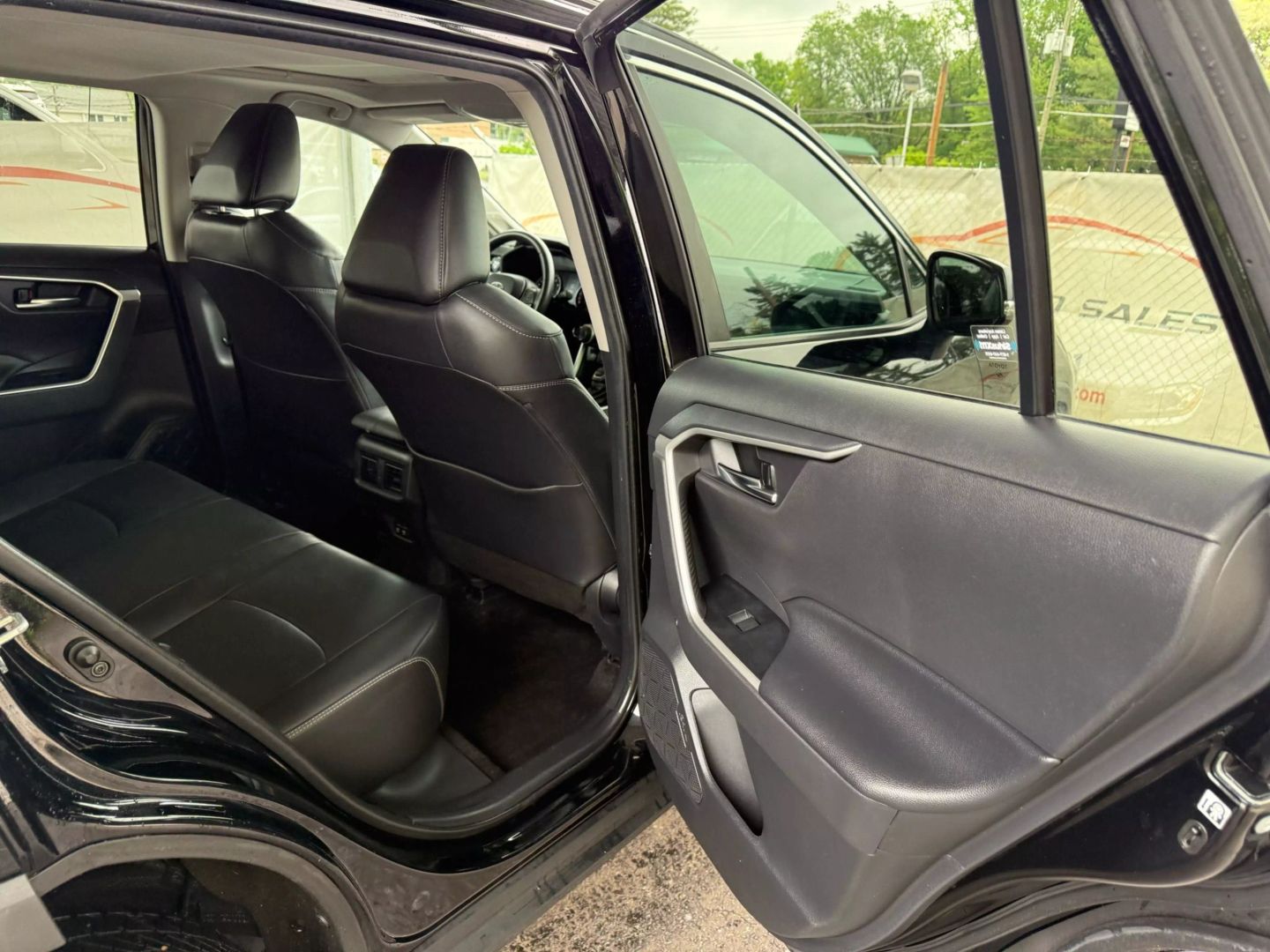 2019 Toyota Rav4 - Image 21