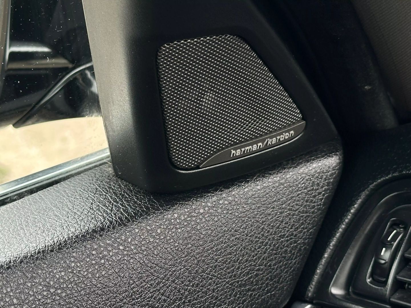 2014 Bmw 5 Series - Image 38