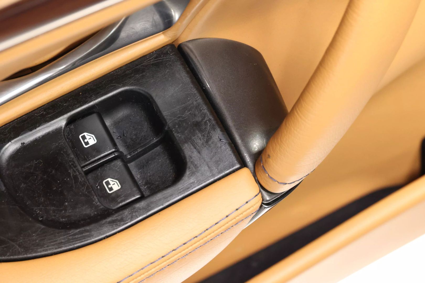 2016 Maserati Granturismo - Image 10