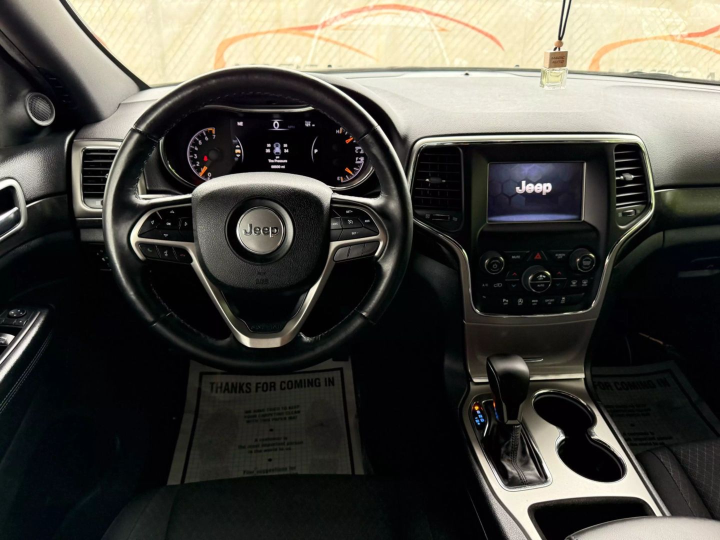 2018 Jeep Grand Cherokee - Image 30