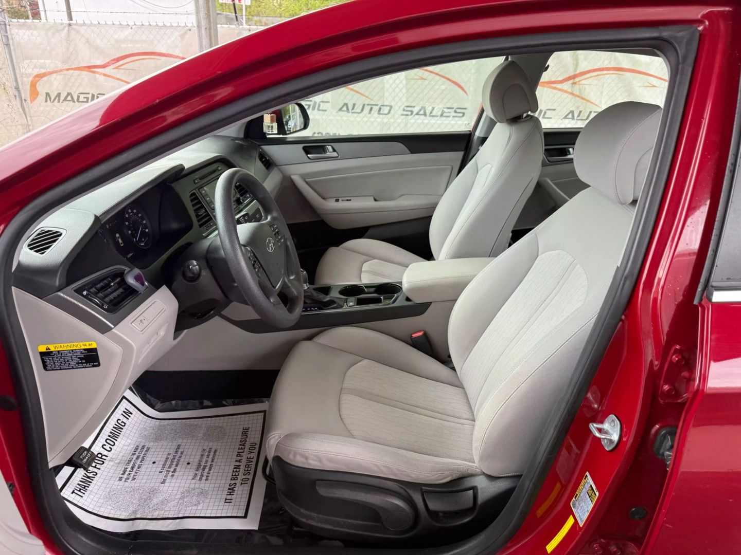 2016 Hyundai Sonata Hybrid - Image 15
