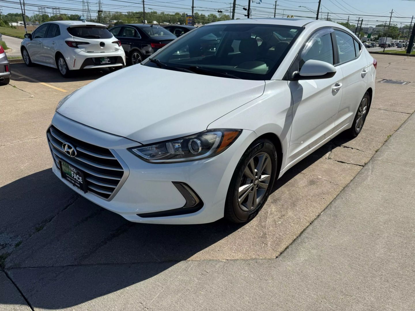 2018 Hyundai Elantra - Image 5