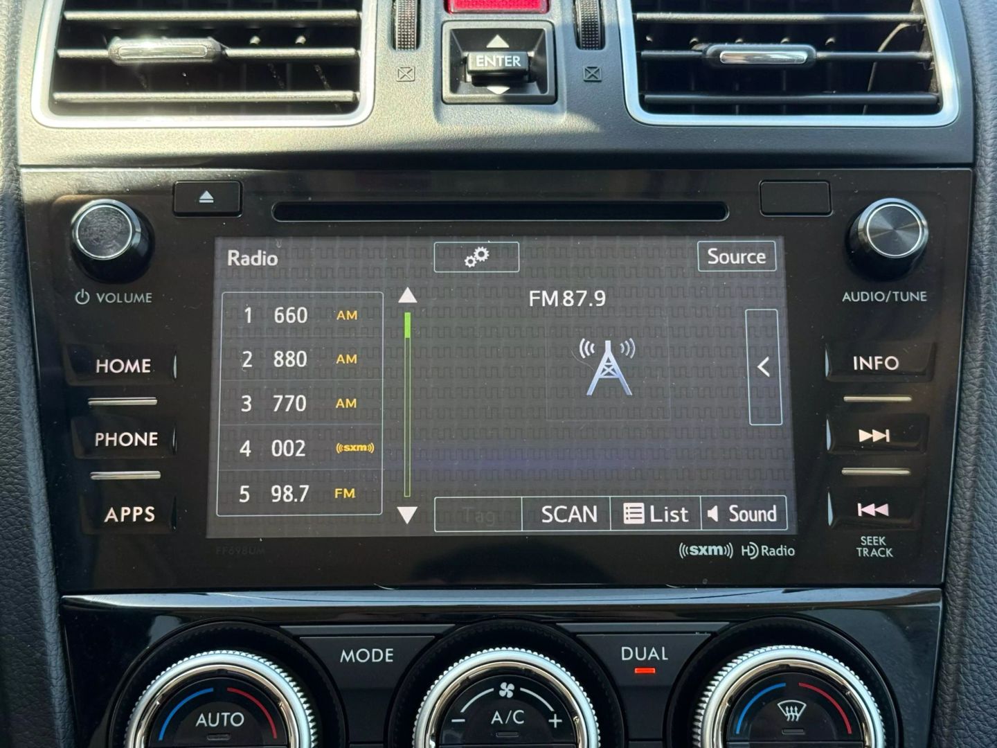 2017 Subaru Forester - Image 35