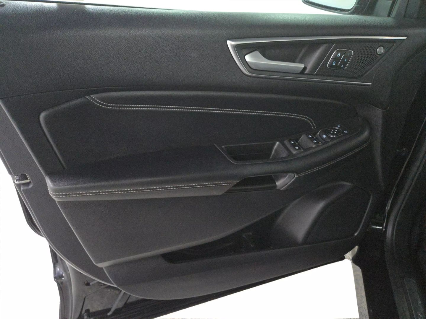 2021 Ford Edge - Image 21