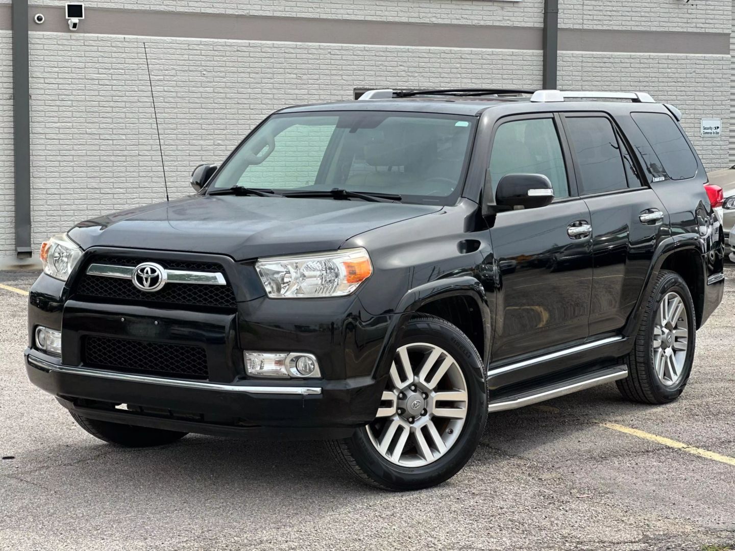2013 Toyota 4runner - Image 2
