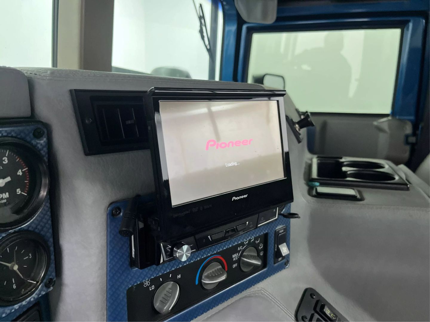 1996 Hummer H1 - Image 27