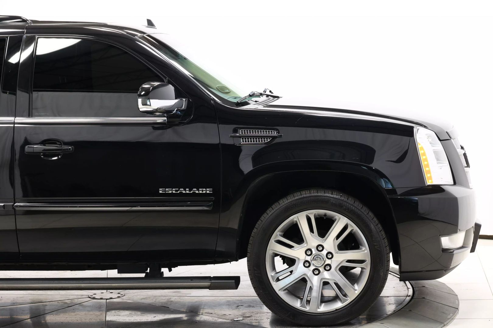 2012 Cadillac Escalade - Image 67