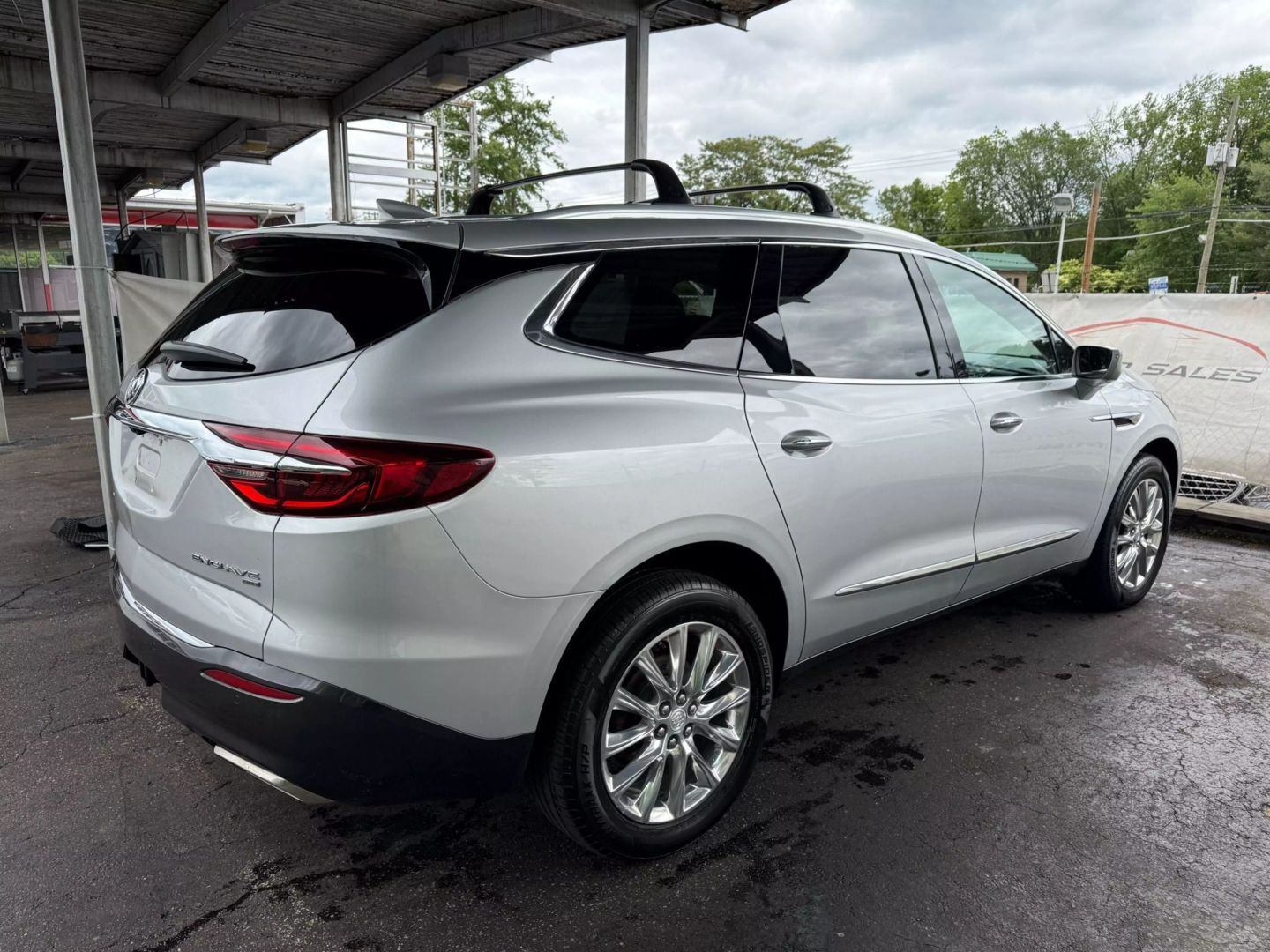 2018 Buick Enclave - Image 13