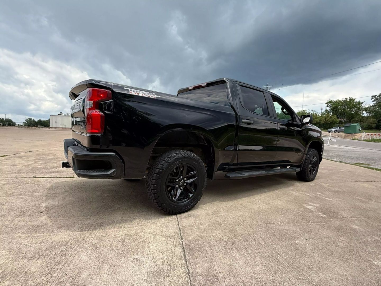 2020 Chevrolet Silverado 1500 Crew Cab - Image 32