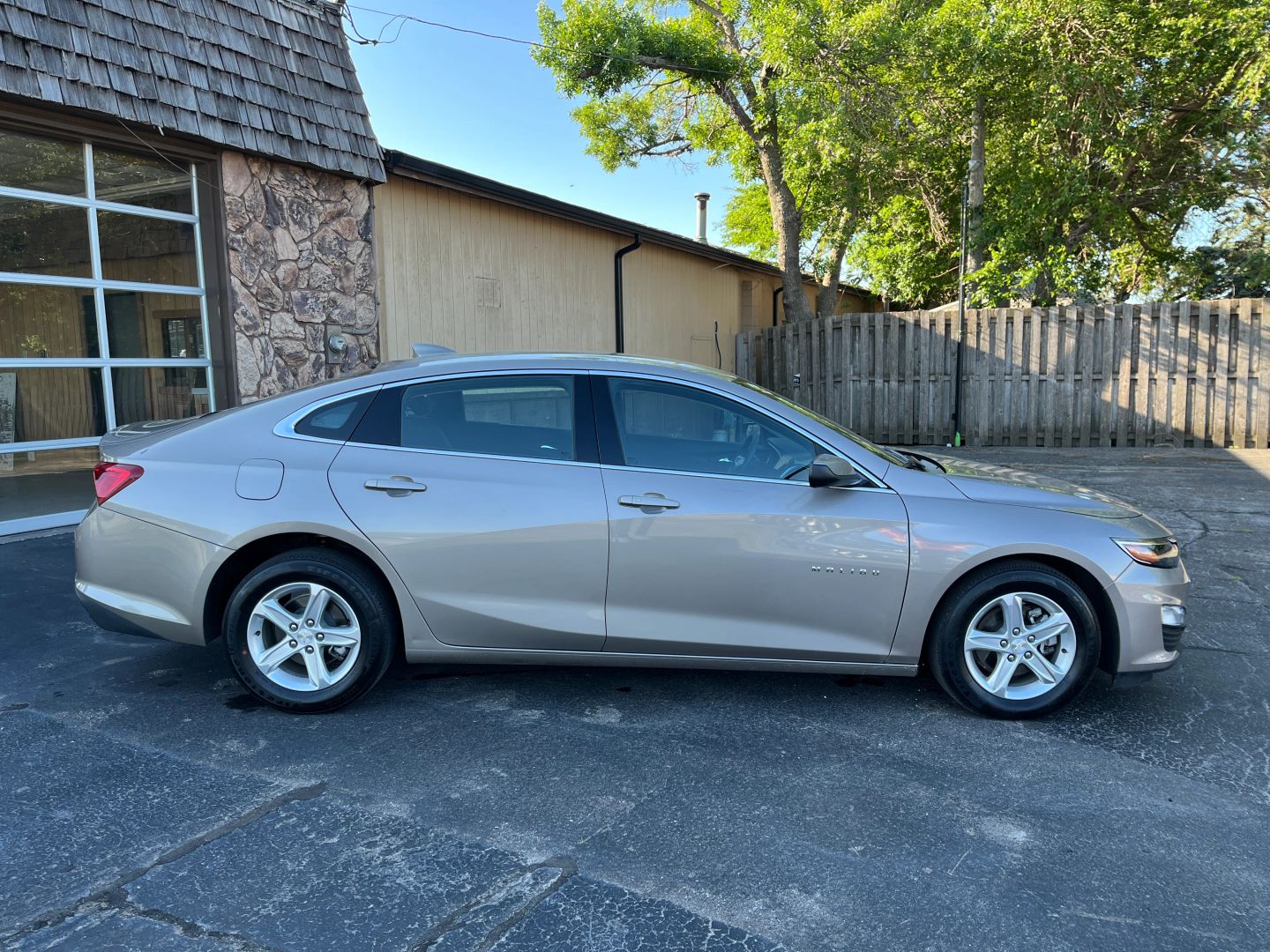 2024 CHEVROLET MALIBU SEDAN 4-CYL, TURBO, 1.5 LITER 1LT SEDAN 4D