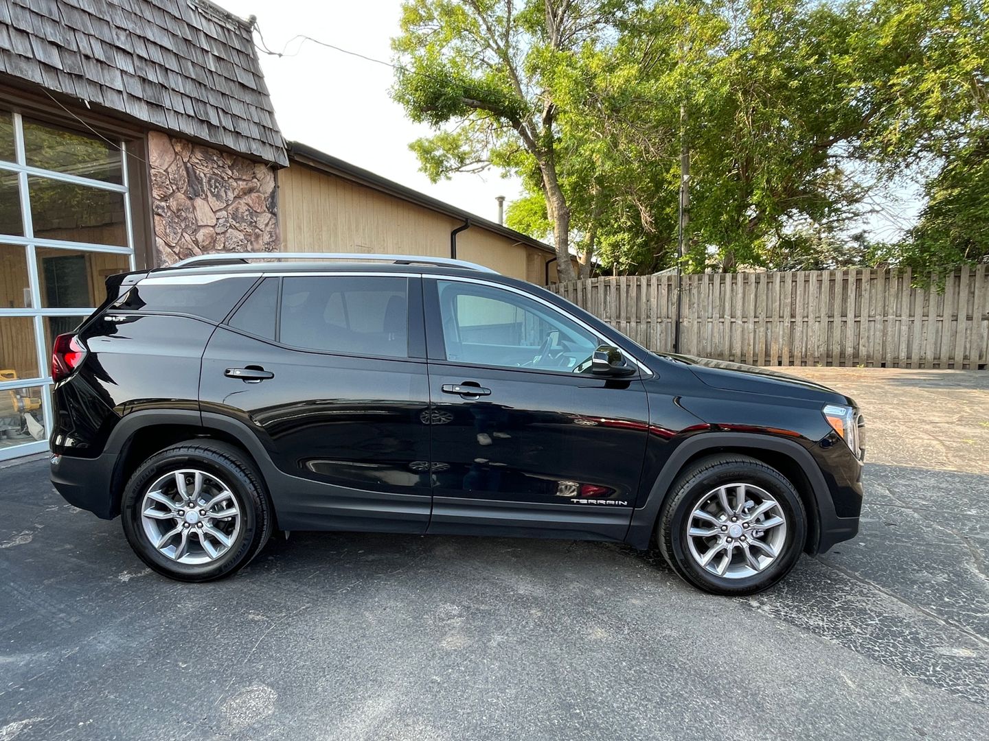 2024 GMC TERRAIN SUV 4-CYL, TURBO, 1.5 LITER SLT SPORT UTILITY 4D