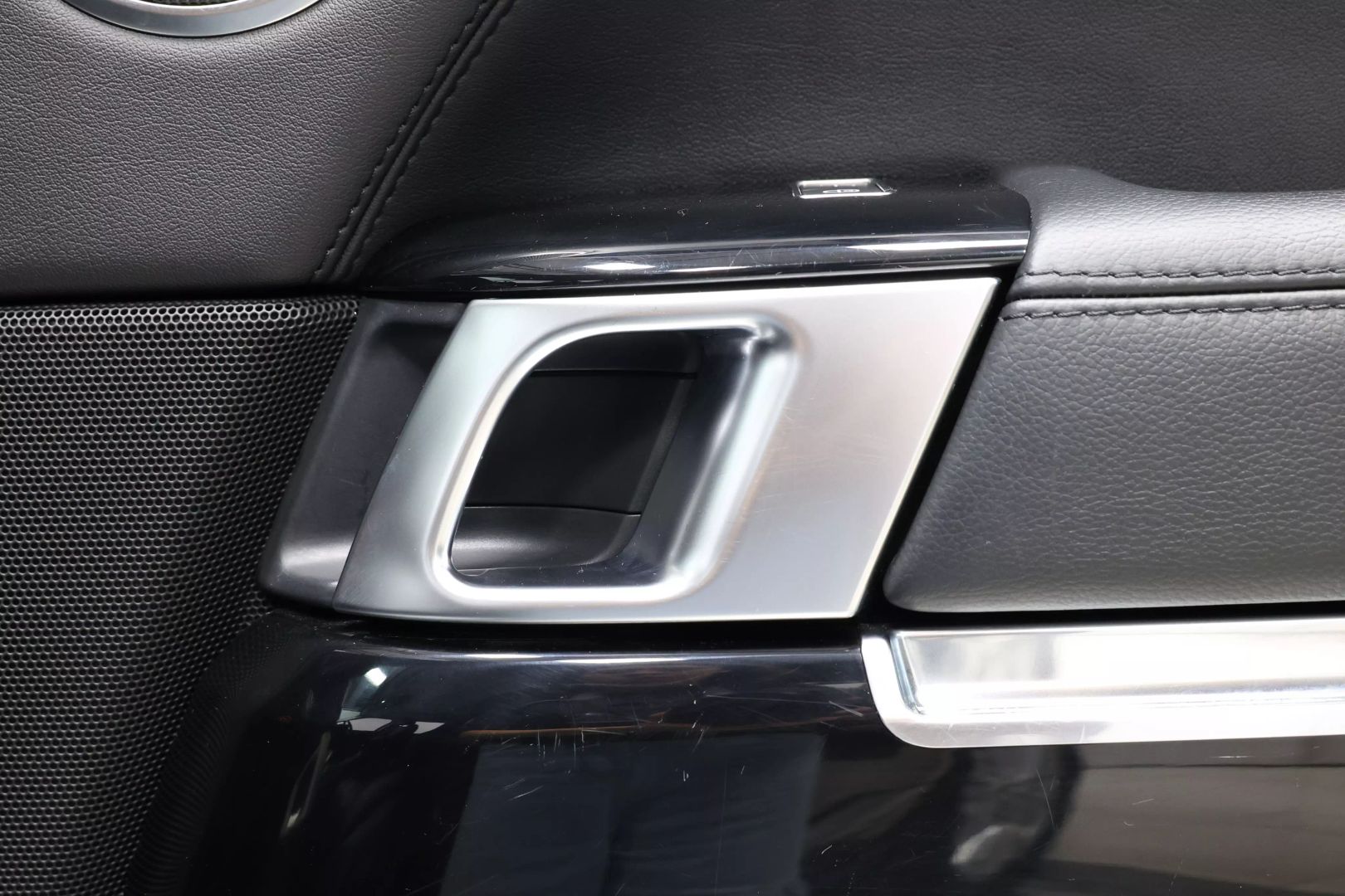 2016 Land Rover Range Rover - Image 101