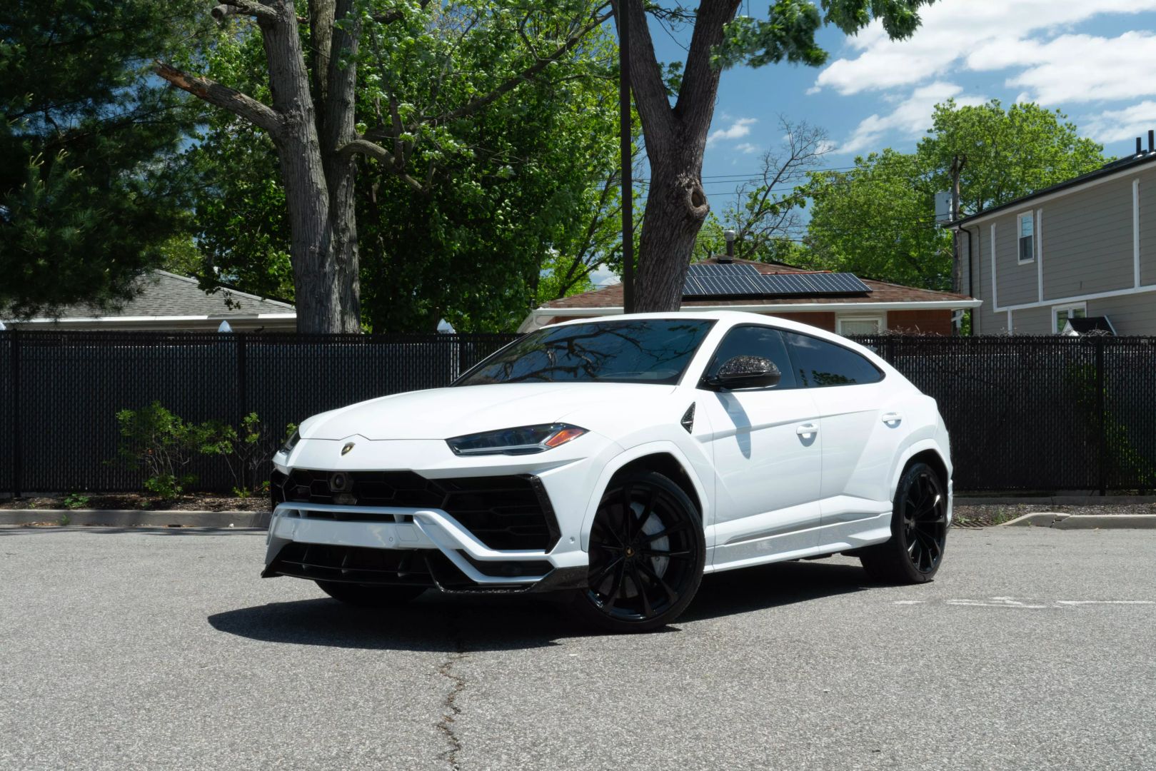 2019 Lamborghini Urus - Image 3