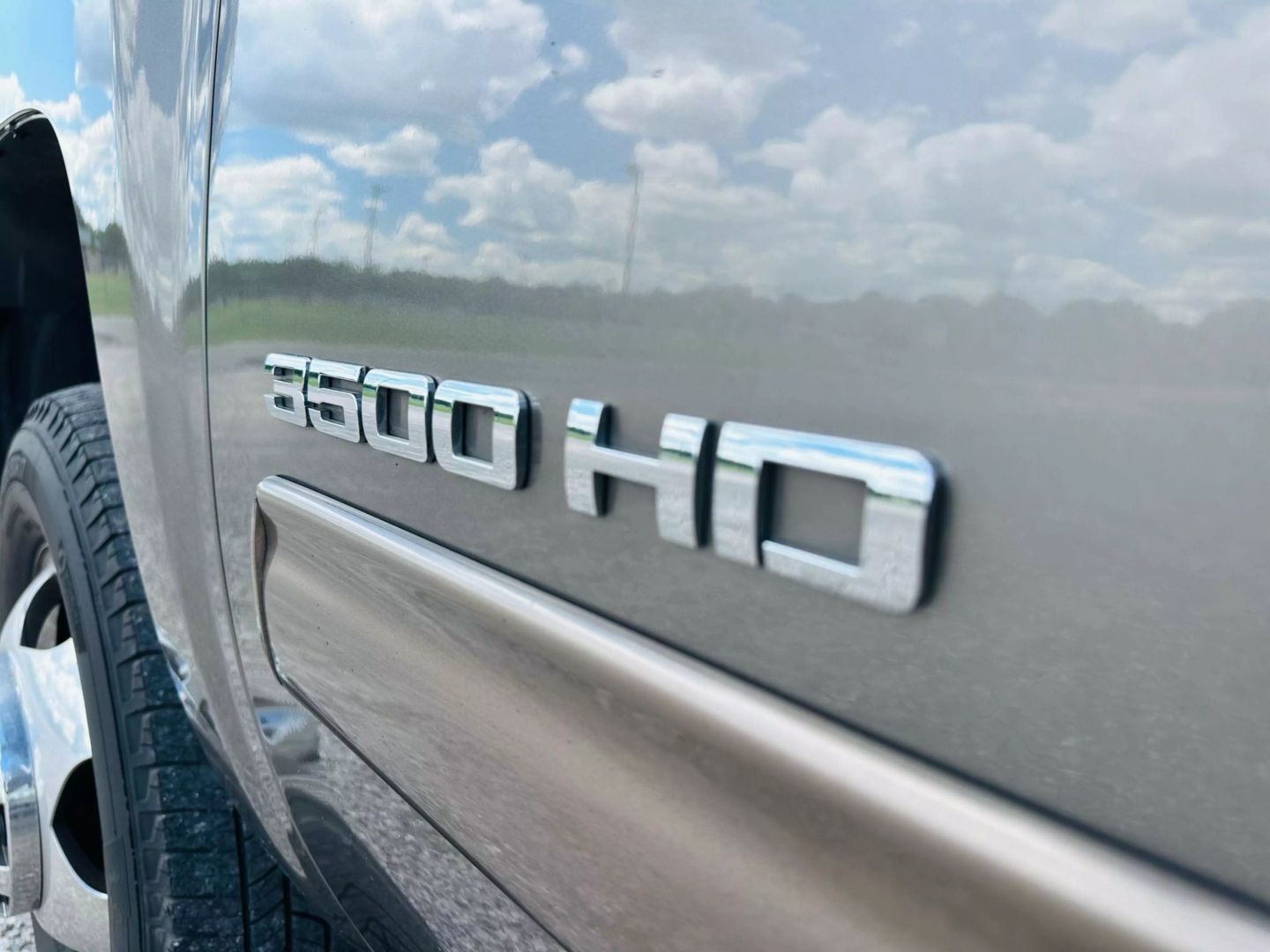 2013 Chevrolet Silverado 3500 Hd Crew Cab - Image 12