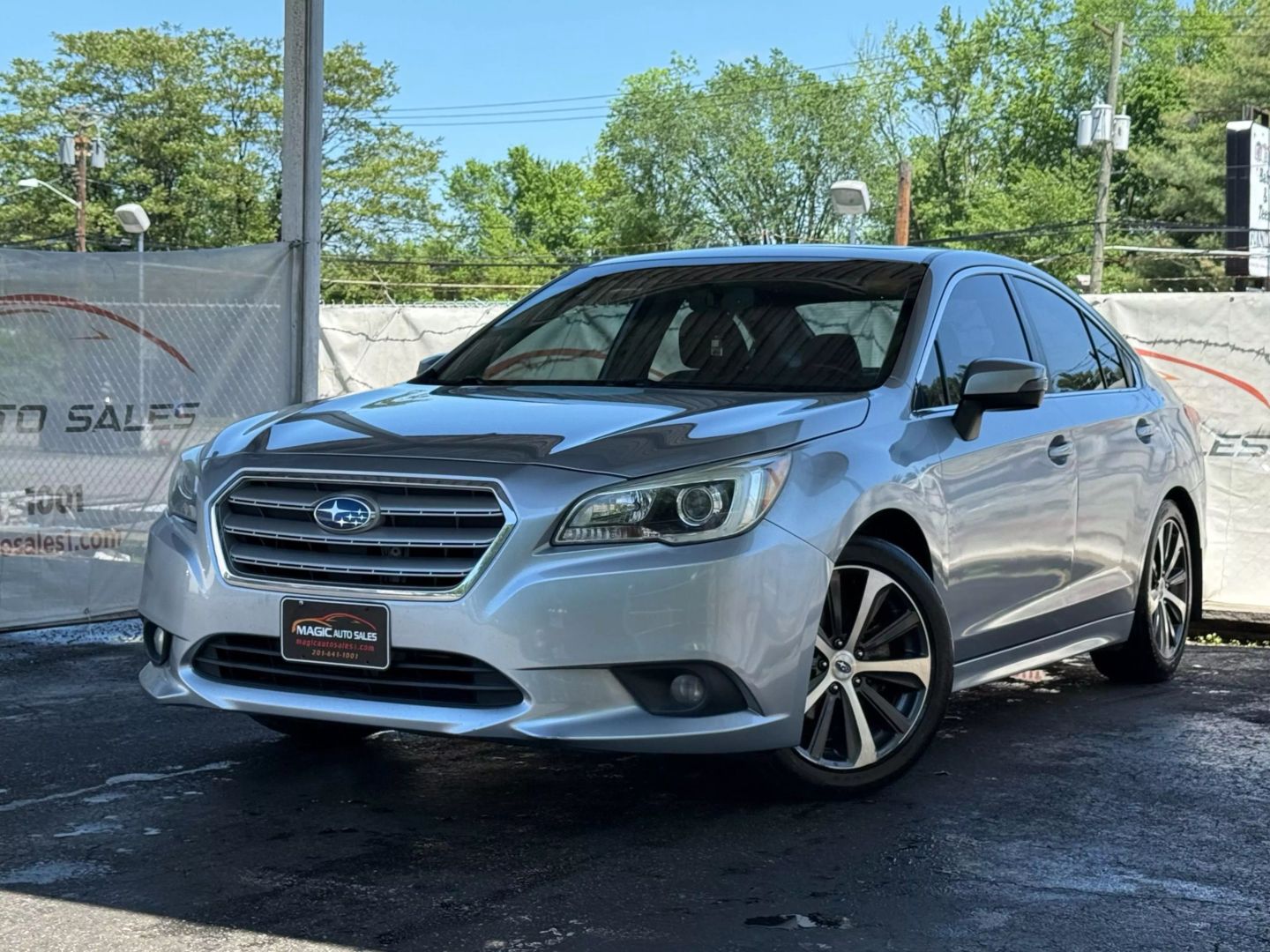 2015 Subaru Legacy - Image 1