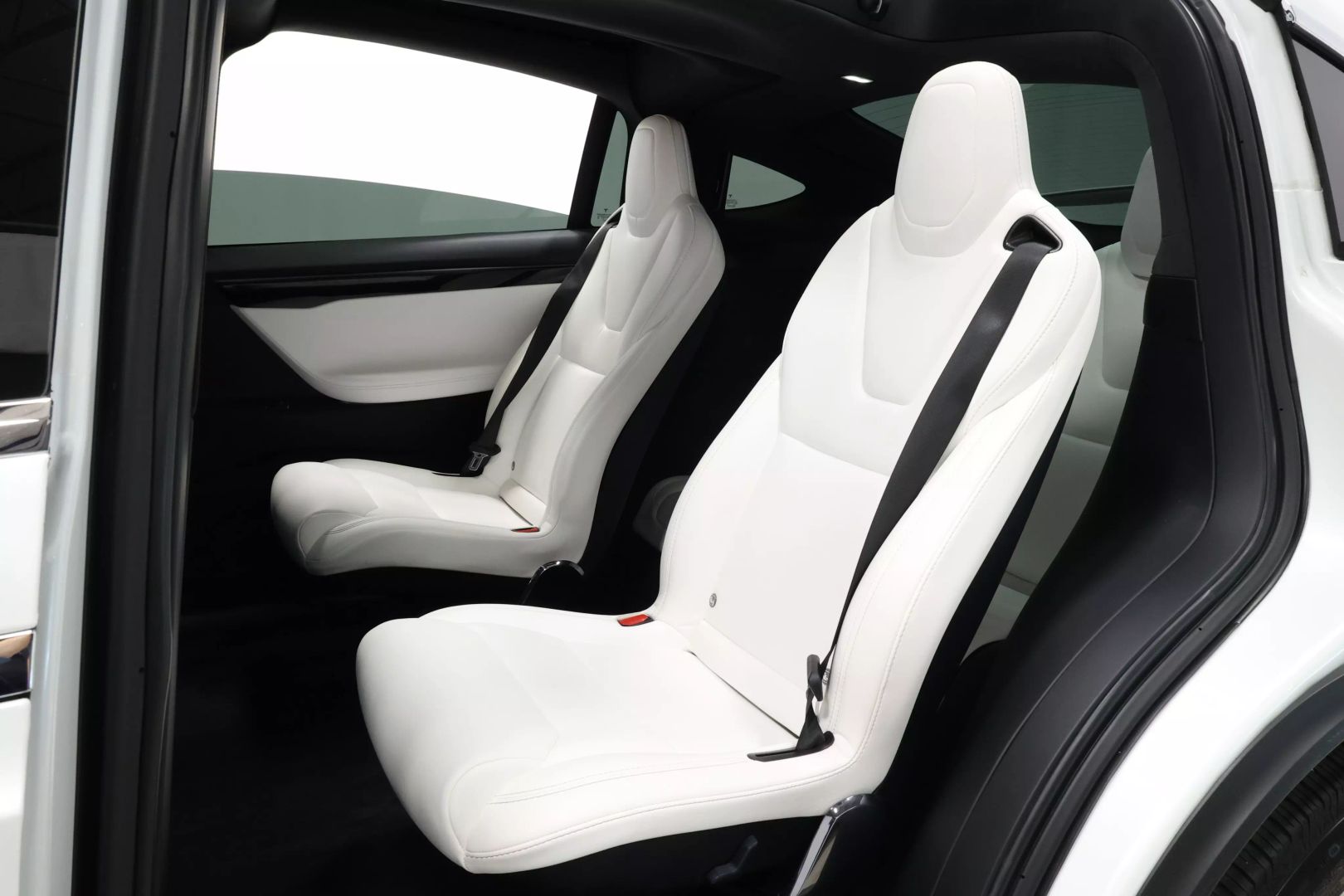 2020 Tesla Model X - Image 53