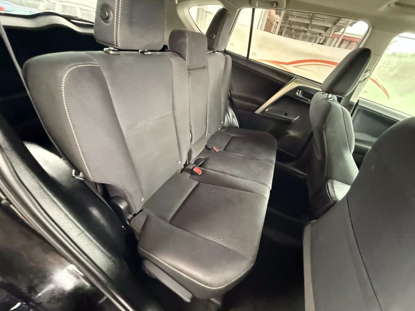 2015 Toyota Rav4 - Image 23