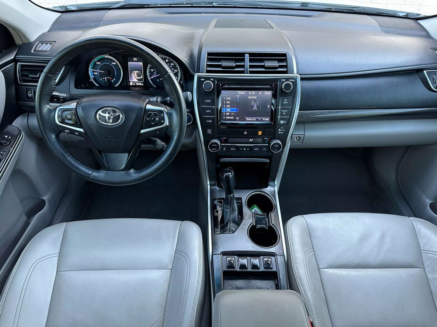 2015 Toyota Camry - Image 40